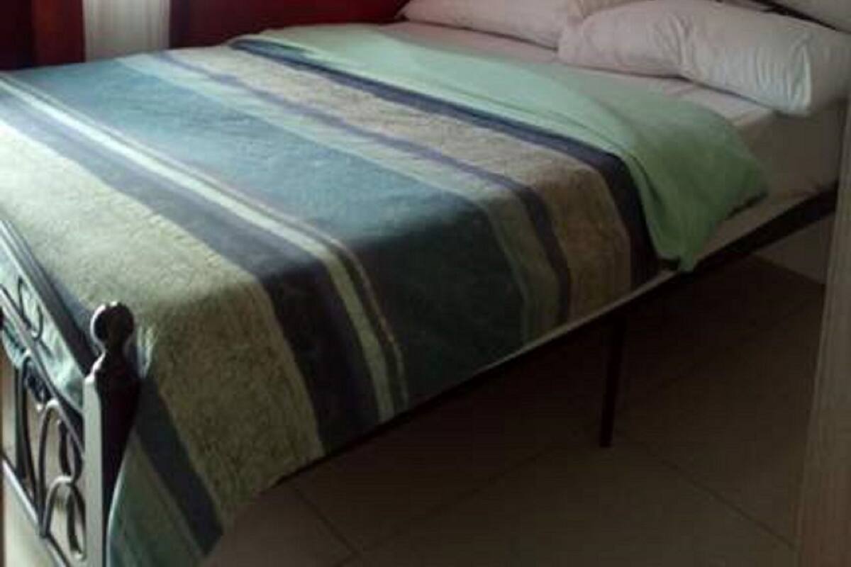 1 bedroom, desk, free WiFi, bed sheets