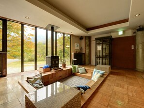 Lobby - the Kinta Naeba (Yuzawa)