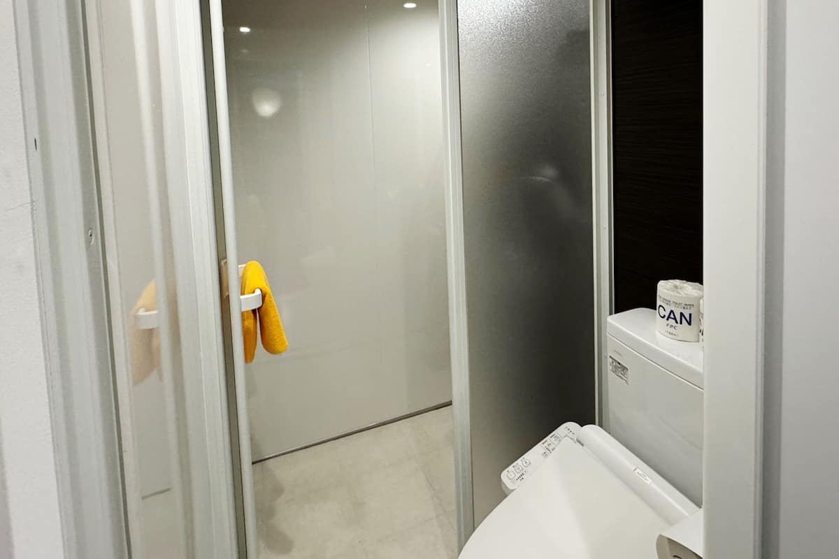 Kamar, 3 kamar tidur, Bebas Asap Rokok, kamar mandi pribadi (MAIN Building, Japanese Style Room B) | Kamar mandi | Perlengkapan mandi gratis, pengering rambut, dan sandal