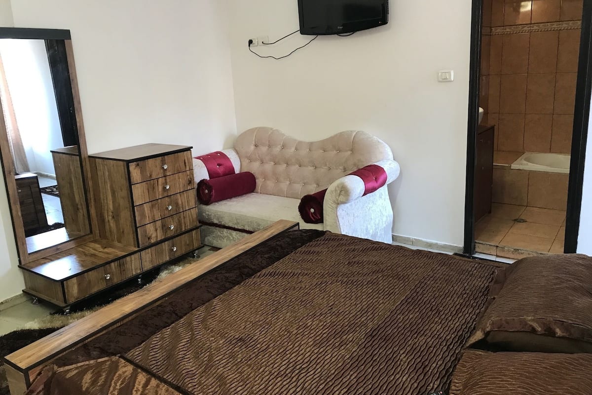 Quarto casal | Roupas de cama premium, Wi-Fi de cortesia, roupa de cama