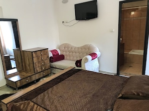 Quarto casal | Roupas de cama premium, Wi-Fi de cortesia, roupa de cama