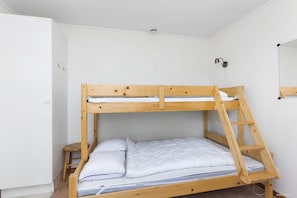 Cabin, Shared Bathroom (Bromöbyn)