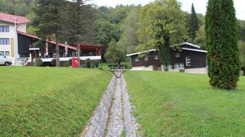 Khuôn viên nơi lưu trú