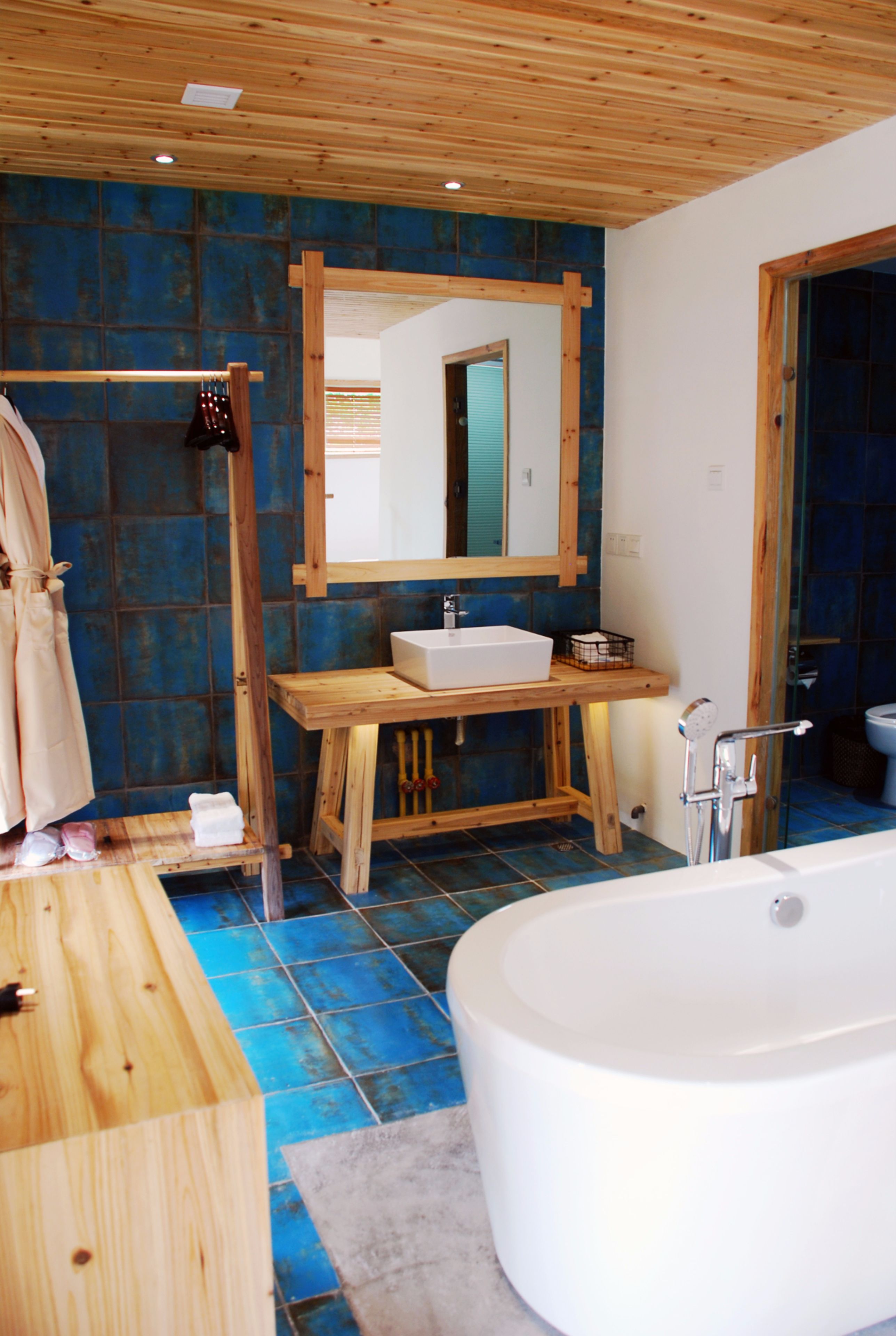 Shower, free toiletries, hair dryer, slippers