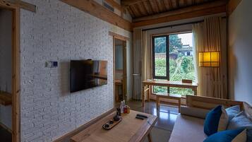 Boutique Suite | Blackout drapes, soundproofing, free WiFi