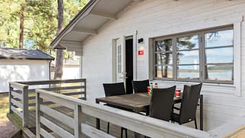 Cabin (Möruddenstuga Plus), 2 bedrooms, 1 living room | ลานระเบียง/นอกชาน