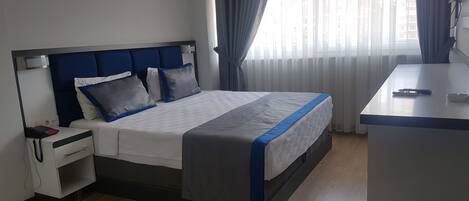 Caja de seguridad en la habitación y wifi gratis