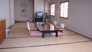Economy Japanese-Style Room with Shared Bathroom | In-room safe, free WiFi, bed sheets