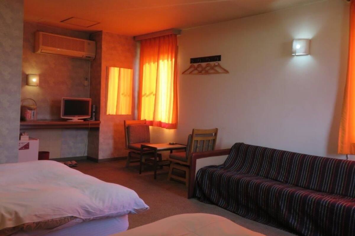 Chambre Standard avec lits jumeaux, fumeur (Main Building, A2) | Literie fournie
