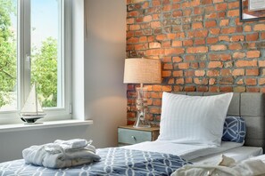 2 bedrooms, iron/ironing board, cots/infant beds, free WiFi - Lion Apartments - Hampton (Sopot)