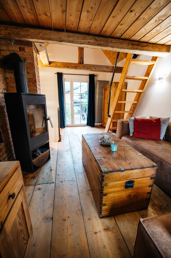 Romantisch huis, 1 queensize bed, open haard, uitzicht op bergen | Uitzicht vanuit de kamer