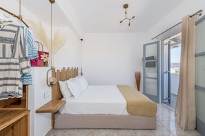 Deluxe Double Room | Individually furnished, laptop workspace, soundproofing, free WiFi - Elea Milos (Milos)