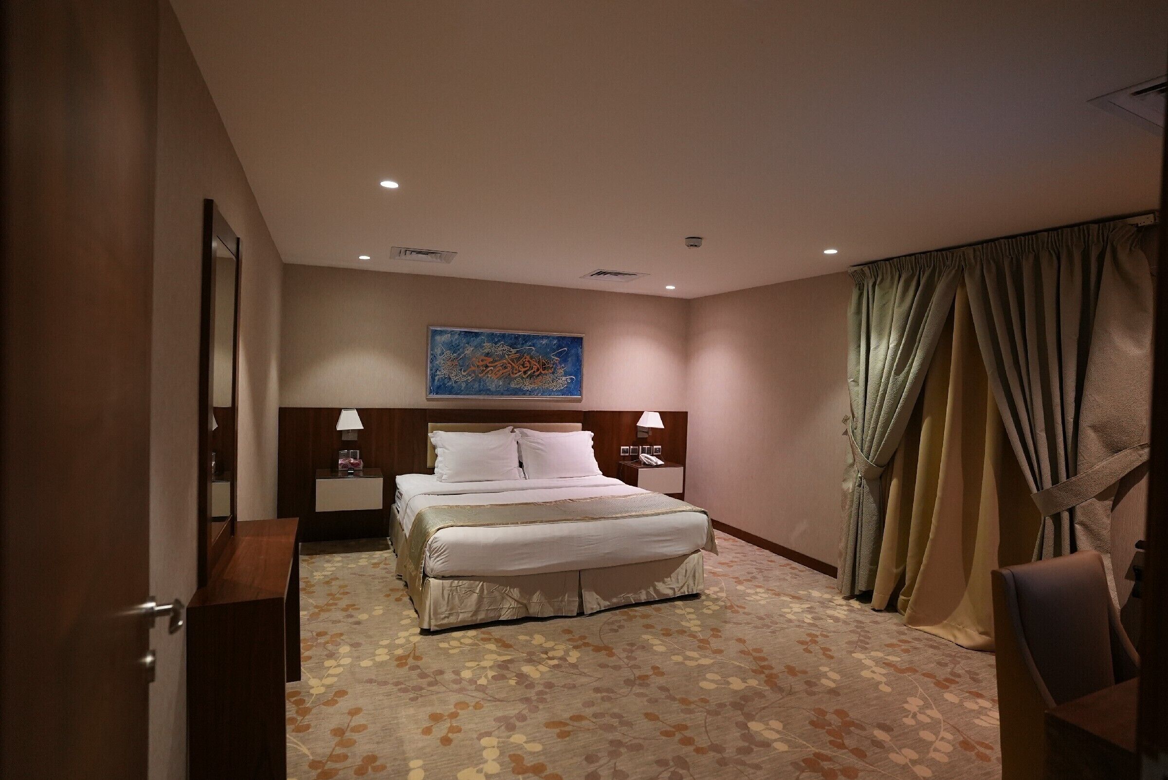 executive suite, 2 bedrooms (amiri) | 1 bedroom, minibar, in-room safe, soundproofing