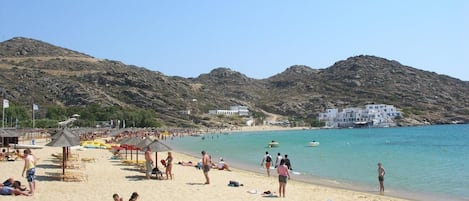 Una spiaggia nelle vicinanze