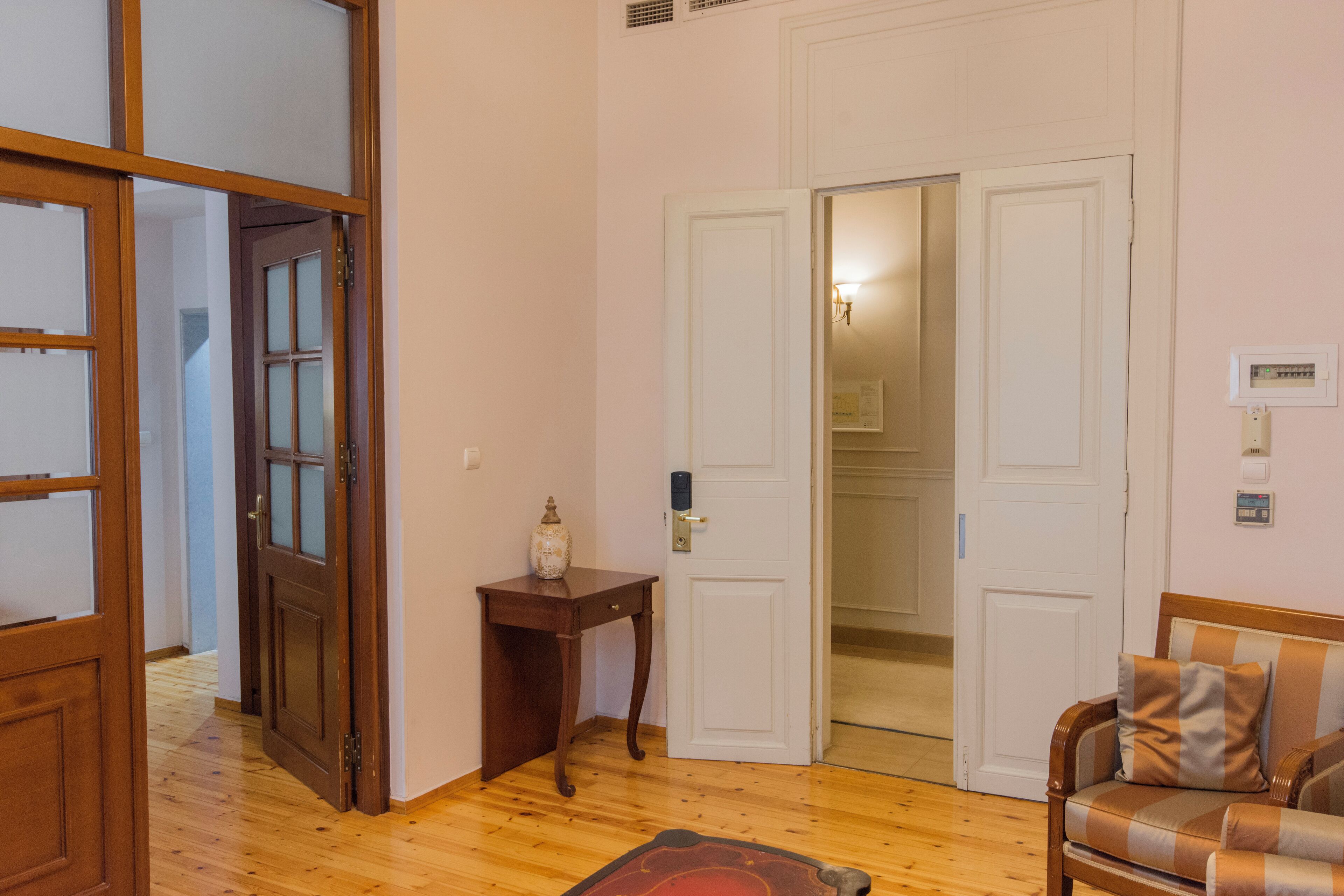 Superior Suite (Bristol Suite) | Premium bedding, pillowtop beds, minibar, in-room safe