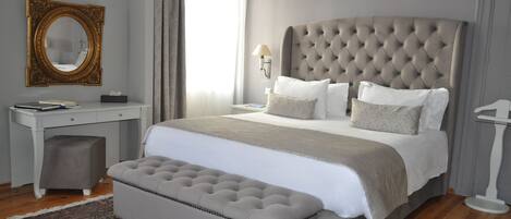 Executive Room | Premium bedding, pillowtop beds, minibar, in-room safe
