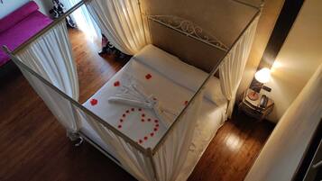 Luxury-Apartment, 2 Schlafzimmer | Hochwertige Bettwaren, Pillowtop-Betten, Minibar, Zimmersafe