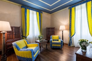 Télévision à écran plat de 32 pouces avec chaînes par satellite