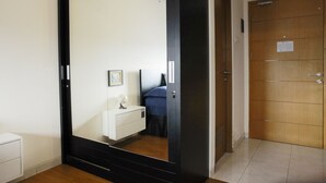 Exclusive Apartment, Mountain View - FrescoBett at Margonda Residence Depok (Depok)