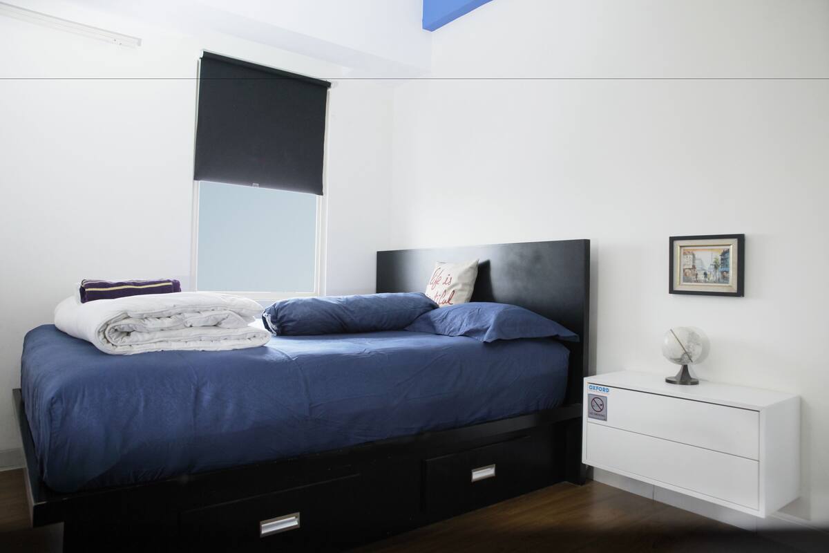 Exclusive Apartment, Mountain View | Premium bedding, desk, iron/ironing board, free WiFi