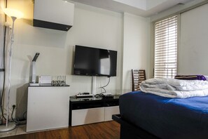 Exclusive Apartment, Mountain View | Premium bedding, desk, iron/ironing board, free WiFi - FrescoBett at Margonda Residence Depok (Depok)