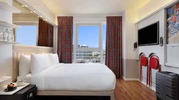 Standard Room, 3 Twin Beds | 1 bedroom, premium bedding, pillowtop beds, in-room safe