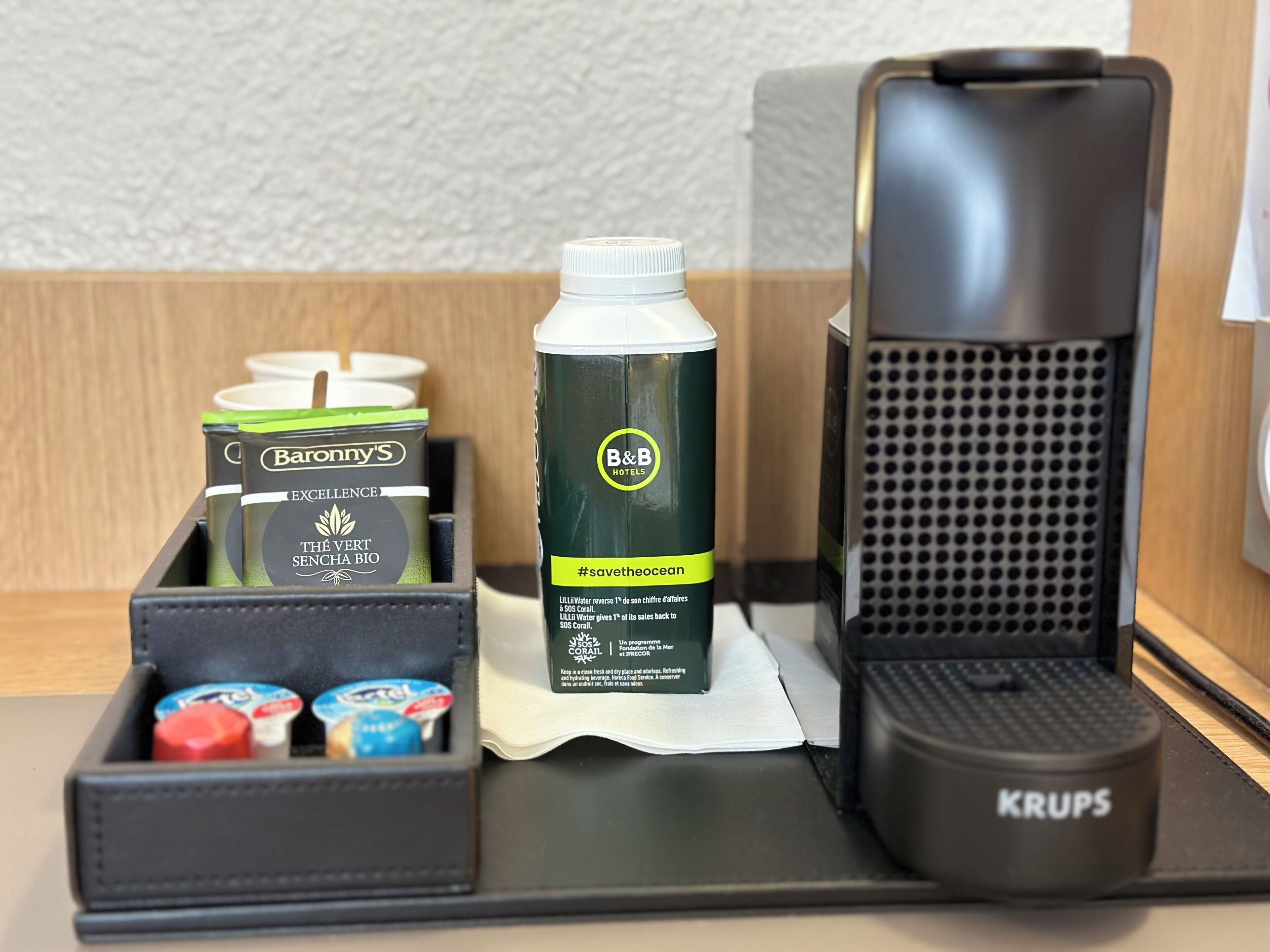 room plus | 1 bedroom, desk, blackout curtains, soundproofing