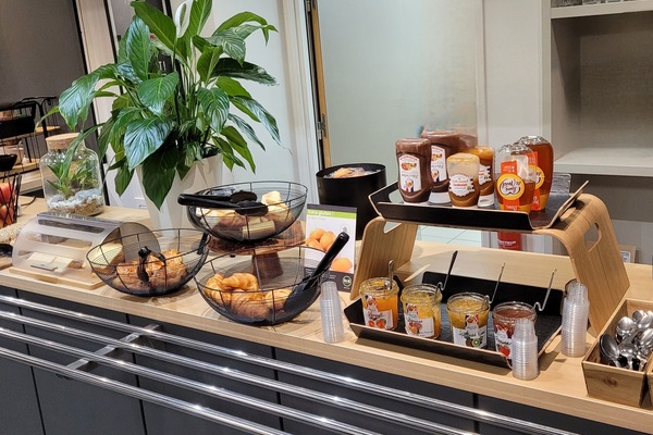 Daily buffet breakfast for a fee