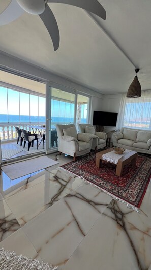 Perheparitalo | Oleskelualue | Taulutelevisio, lämmitetyt lattiat