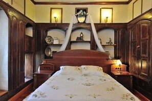 Deluxe Double Room | Free minibar, in-room safe, iron/ironing board, free WiFi - Asude Konak - Special Class (Gaziantep)