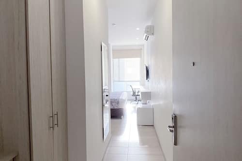Habitación superior, 1 cama King size | Minibar, caja de seguridad en la habitación, escritorio y wifi gratis