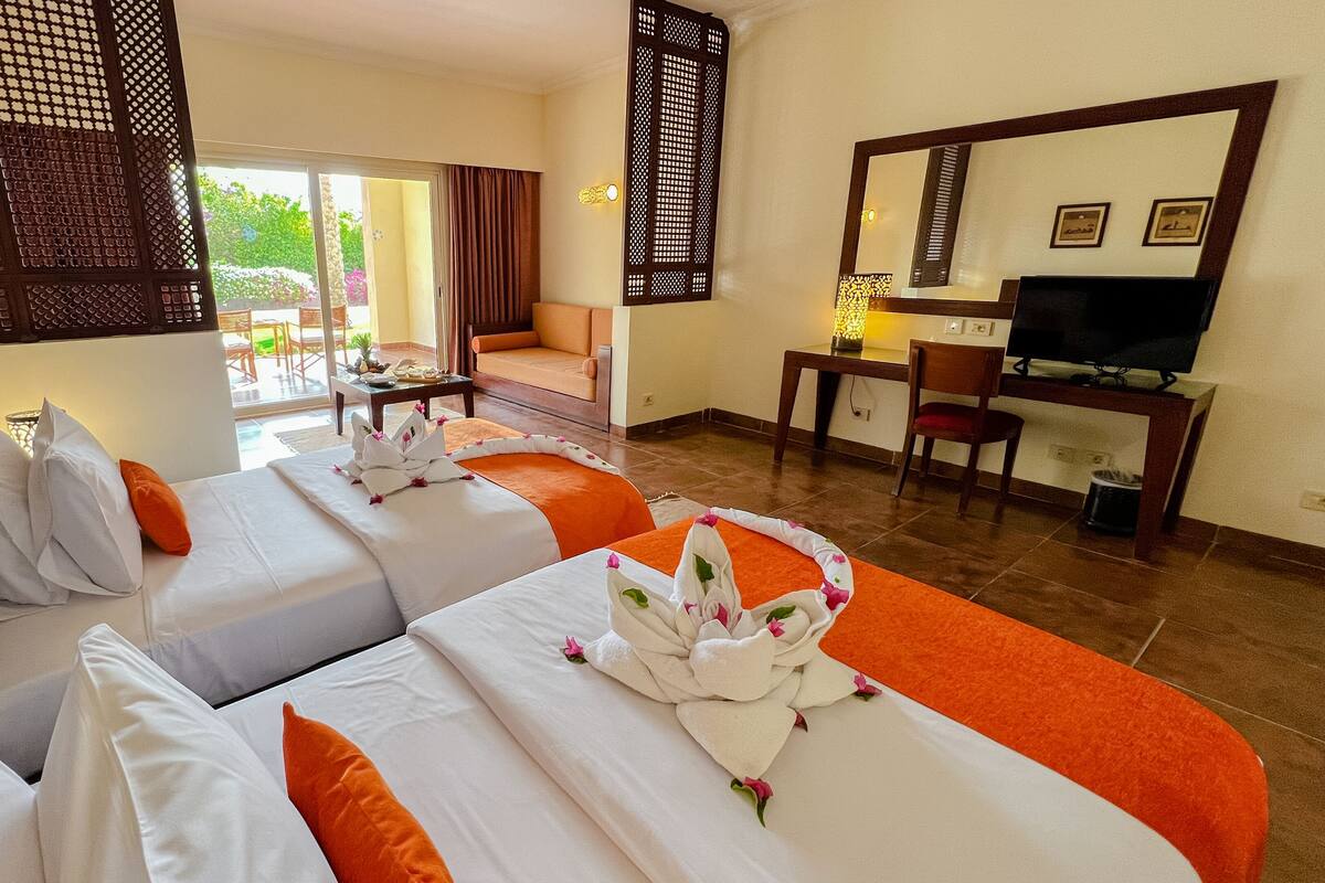 superior room, garden view | 1 bedroom, minibar, in-room safe, soundproofing