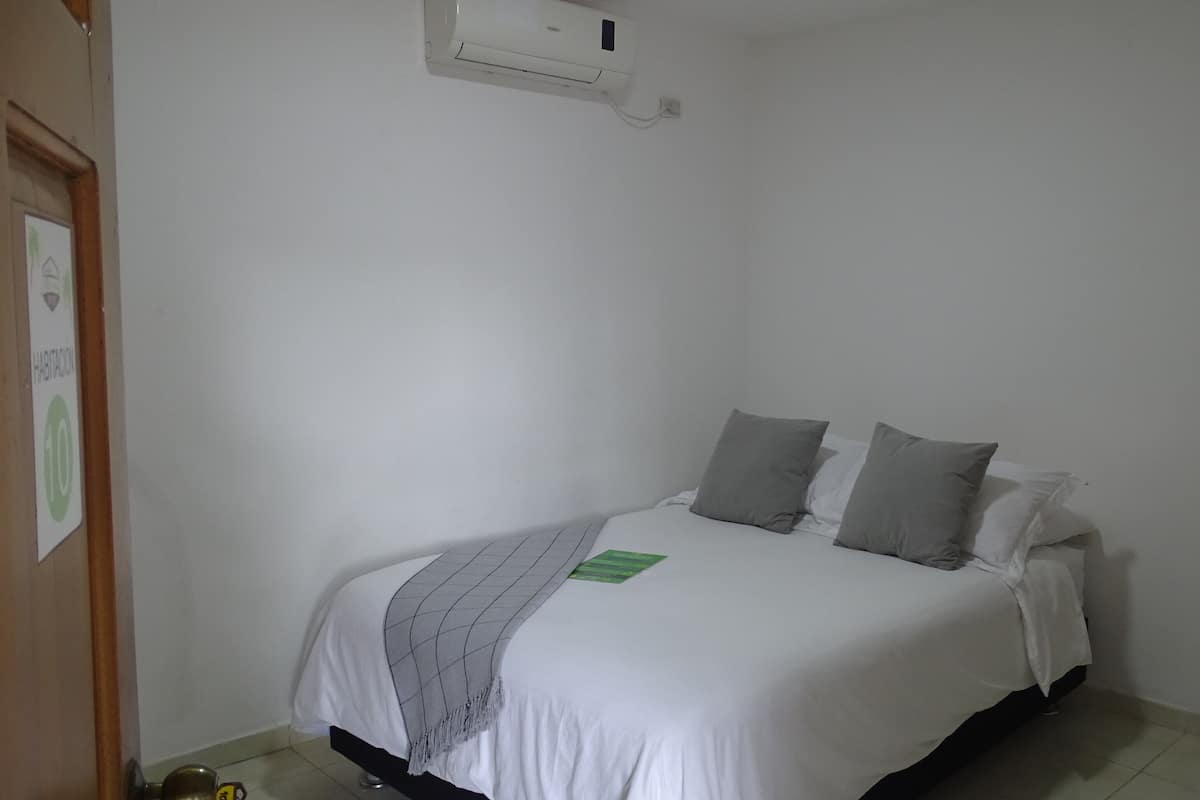 Double Room | Free WiFi