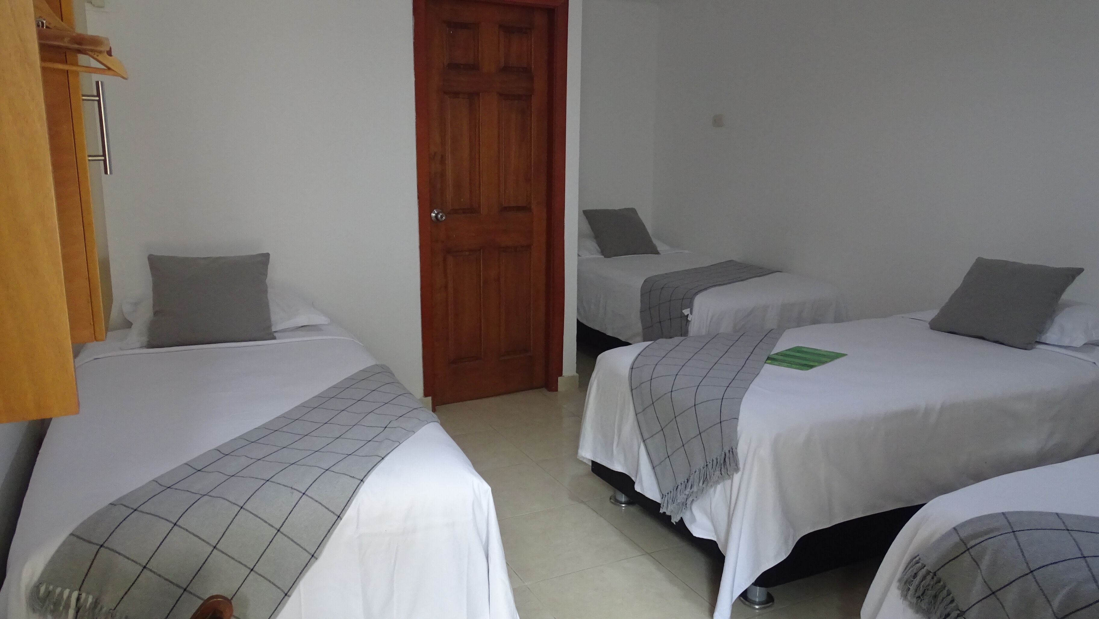 Classic Quadruple Room | Free WiFi