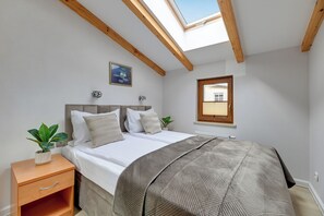 Apartamento Confort, vistas al patio | 1 dormitorio y ropa de cama de alta calidad