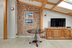 Comfort Apartment, Courtyard View | 1 bedroom, premium bedding, iron/ironing board, free WiFi