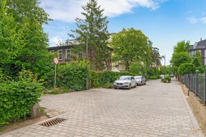 Front of property - Lion Apartments - Parkowa 33a (Sopot)