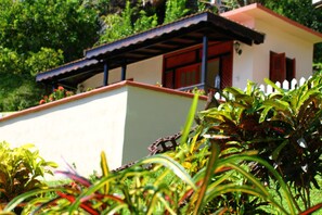 Reception - Samfi Gardens (Soufrière)