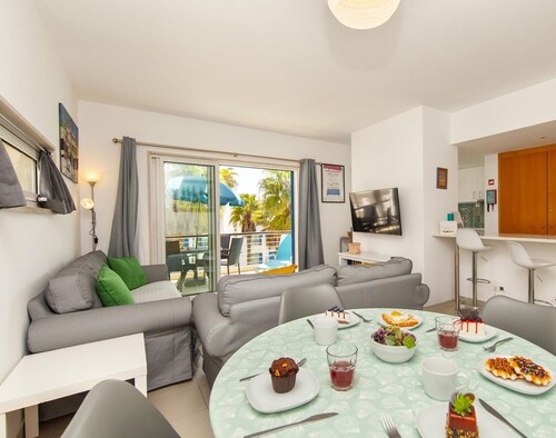 B06 - Top Floor Marina Club 2 Bed Apartment by DreamAlgarve