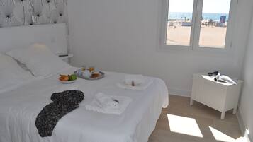 Family Room | Iron/ironing board, free WiFi, bed sheets