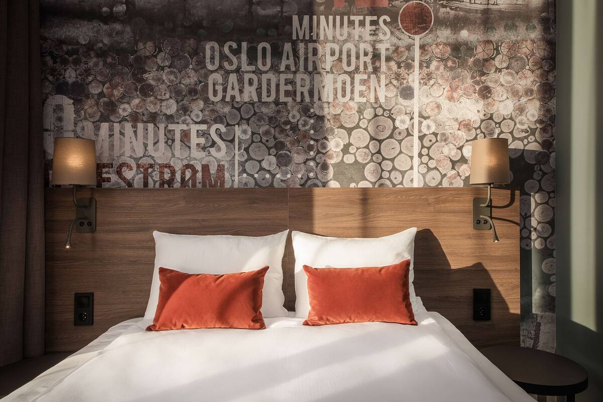 standard double room, 1 queen bed | room amenity