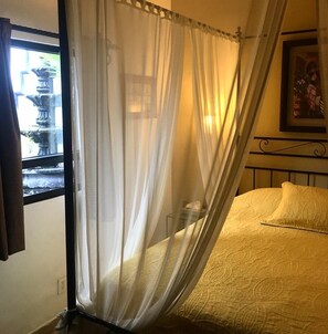 Caja de seguridad en la habitación y wifi gratis