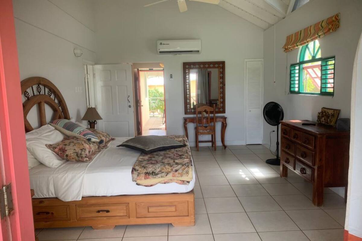 Condo, 2 Bedrooms | 2 bedrooms, in-room safe, desk, iron/ironing board