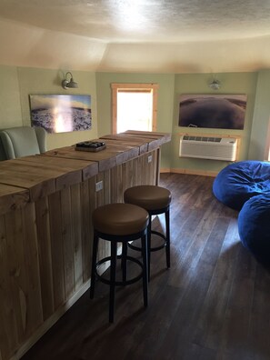 Miscellaneous - Roam Inn (Munising)