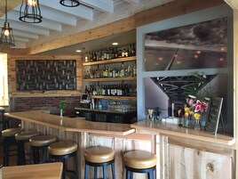 酒吧（店内）