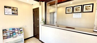 Whistling Pines - Daily & Extended Stay, Elizabeth City