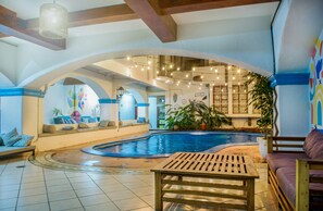 Outdoor pool - Socialtel Granada (Granada)