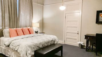 Luxury Single Room, 1 King Bed, Private Bathroom | 1 bedroom, premium bedding, individually decorated