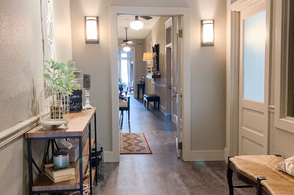 The Loft on the Square Guest Suites - Mount Vernon, AR