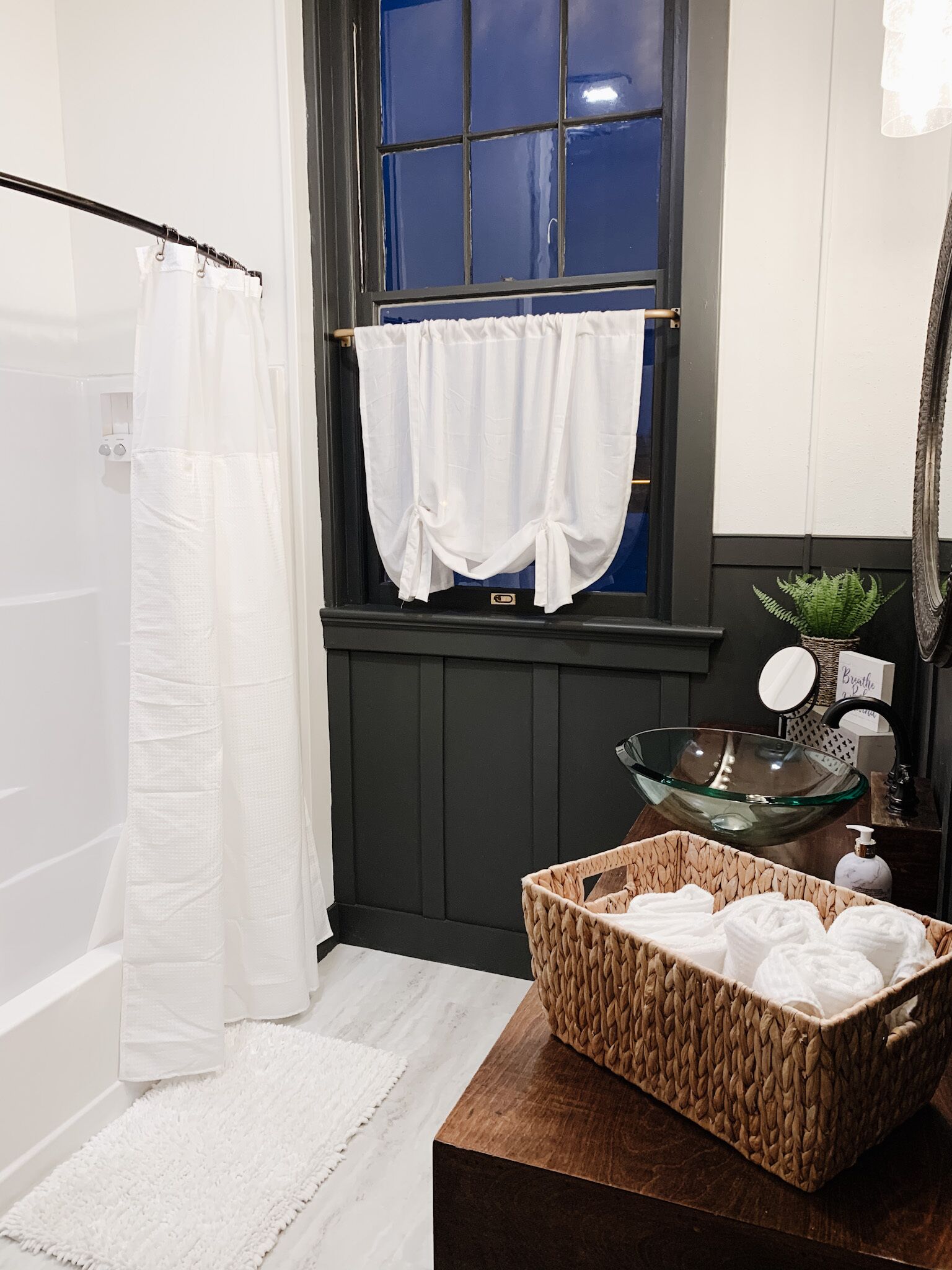 Familiesuite - 2 soveværelser - privat badeværelse | Badeværelse | Gratis toiletartikler, hårtørrer, badekåber, håndklæder